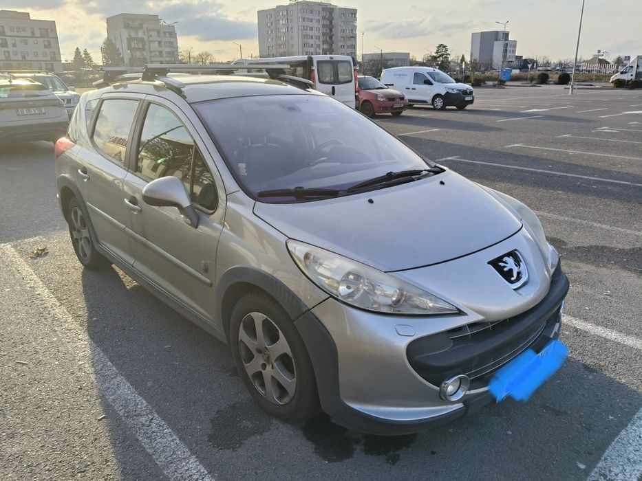 Vând Peugeot 207 SW outdoor
