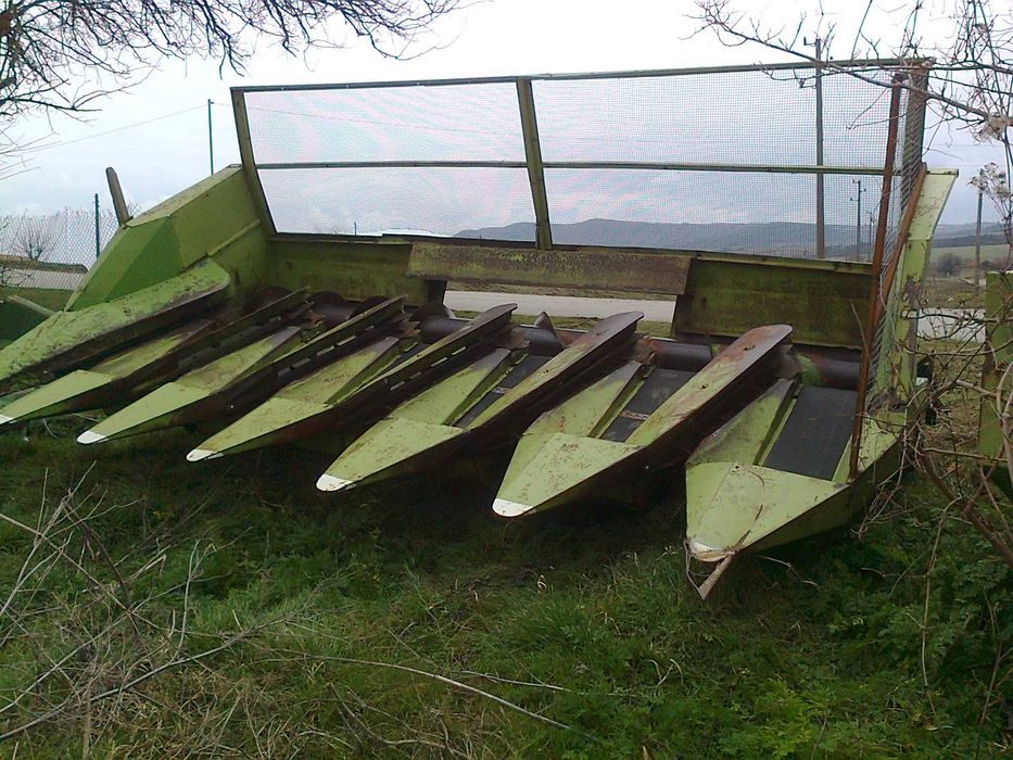 Хедер за царевица и слънчоглед за Claas и  John Deere, Косачка Е302