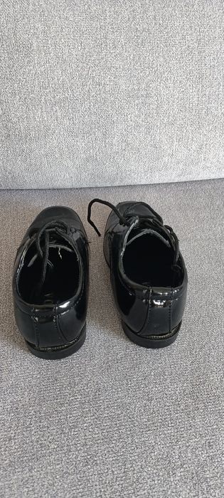 Vand pantofi baieti mar 21