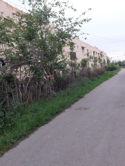 Продам 1 комнатную. Шикарный ремонт. Спутник -4. КИРПИЧ.