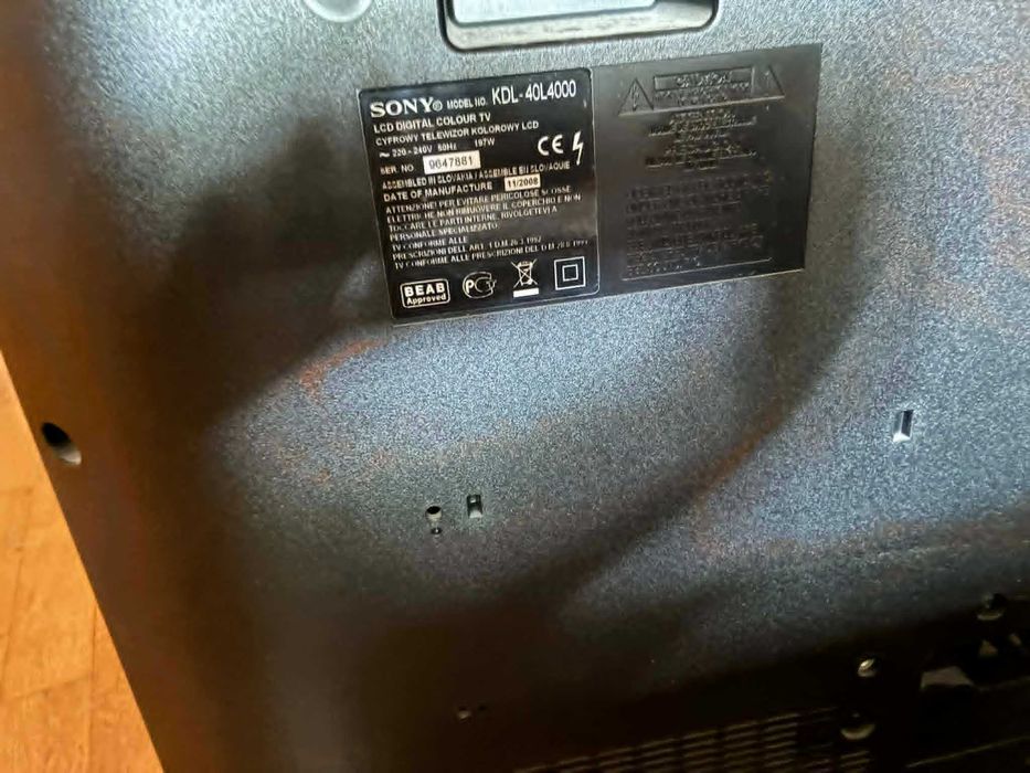 Телевизов SONY  KDL-40L4000