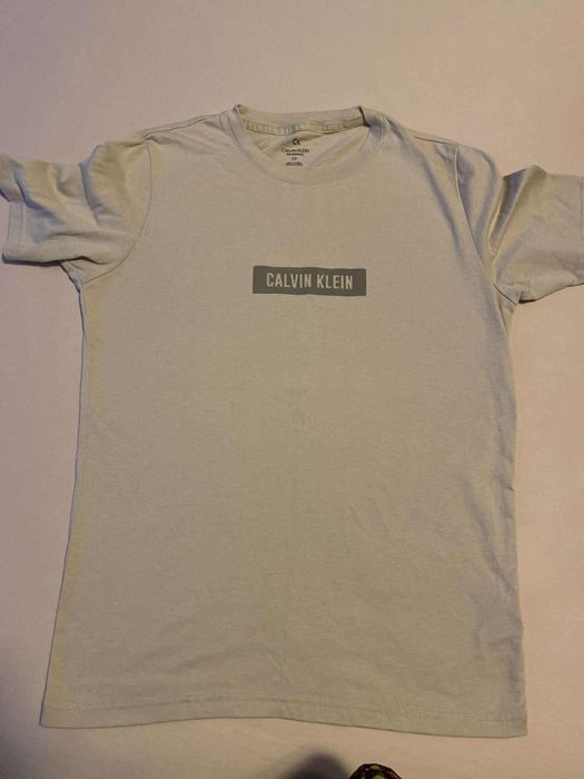 Оригинална тениска на Calvin Klein