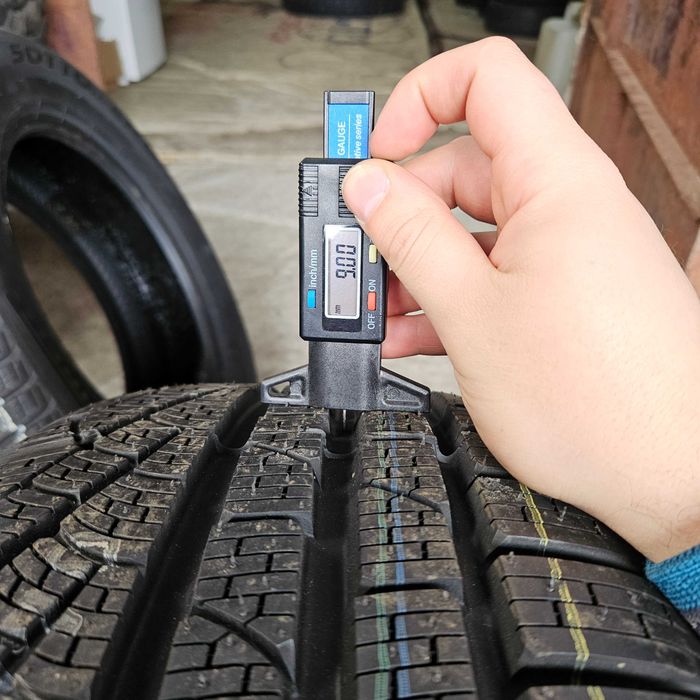 1 Нова зимна гума 225/50R17 Pirelli Sottozero winter210 serie II * RunFlat 94H M+S 3PMSF с борд