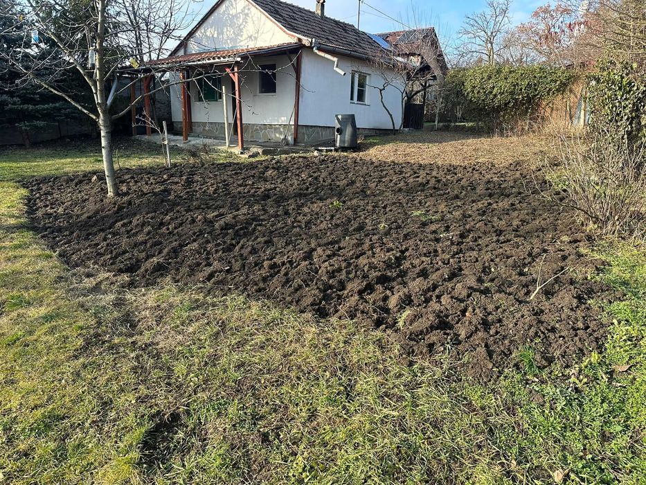 Vand Casa Platou, str. CORNESTI- teren 1150 mp