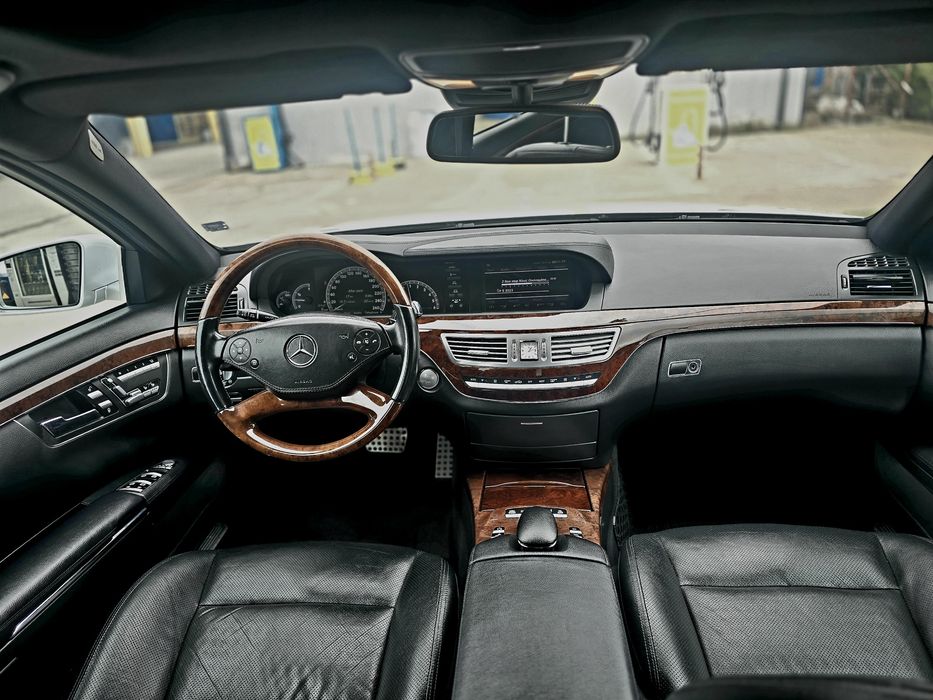 Mercedes S350 2010 facelift w221