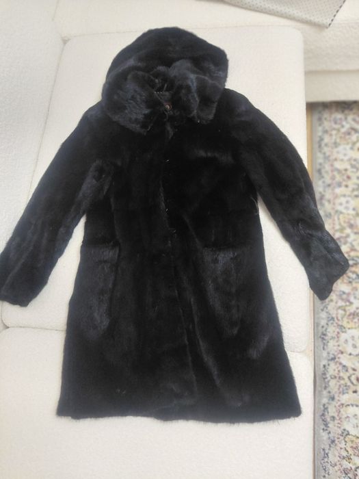 Норковая шуба с капюшоном