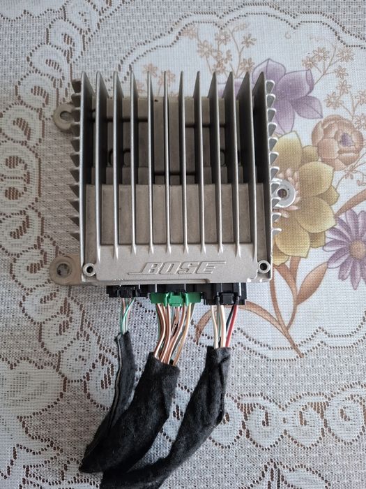Amplificator auto Bose