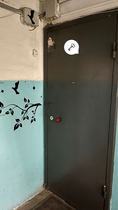 Продается 1,5-ка Назарбаева 49/1