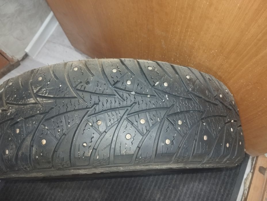 Шина зимняя 1шт.