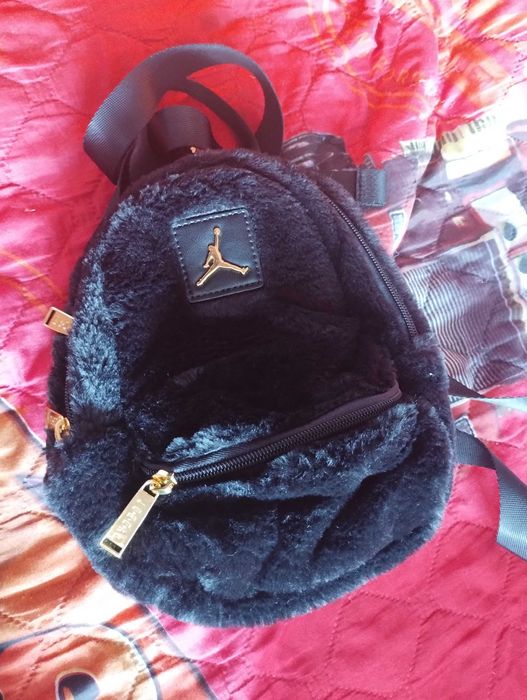 Раница Jordan, чисто нова.