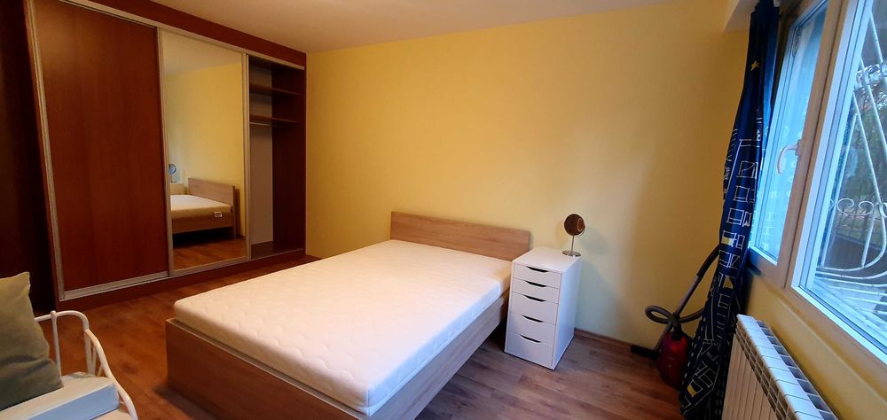 Дава се под наем Четиристаен апартамент в София, Младост 1 - 200 кв.м за 204 € - Снимка #1