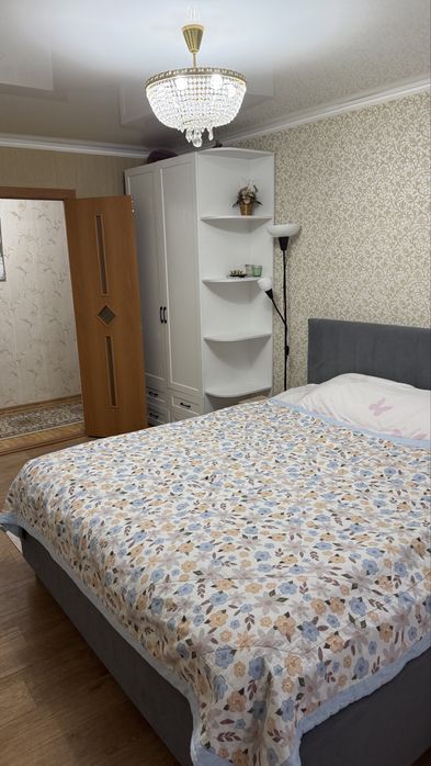 Продается пятикомнатная квартира.