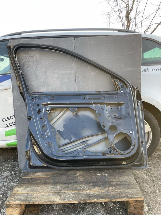 Предна лява врата за Skoda Octavia 4 IV Шкода Октавиа 4  2020г-