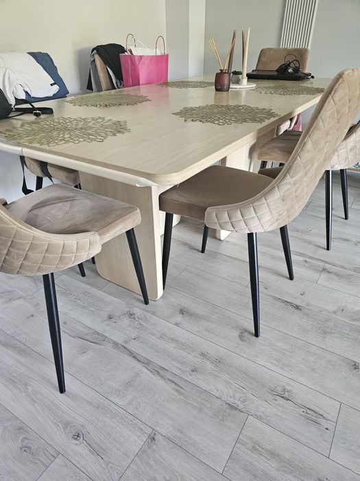 De vanzare masa stejar cu scaune