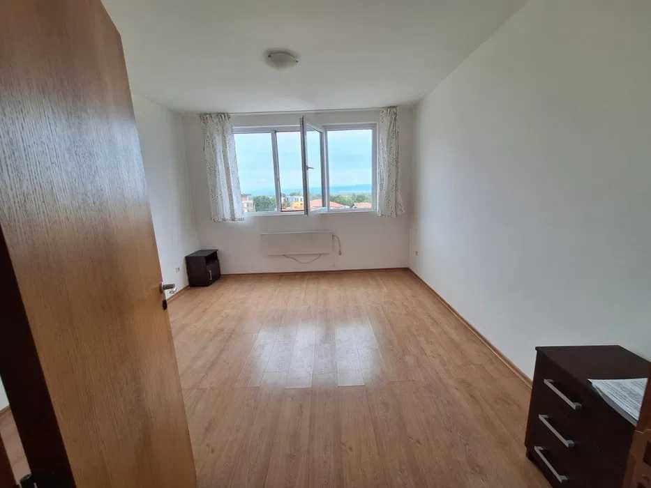 Двустаен имот в кв.Горна баня