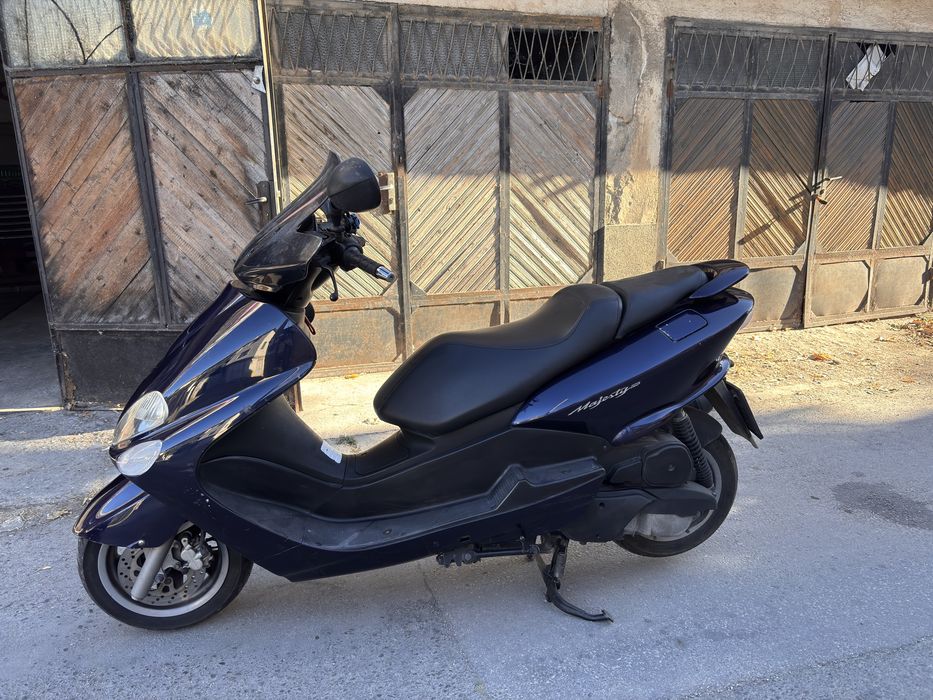 Yamaha majesty 125