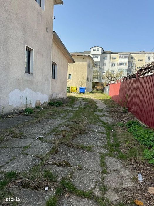 Vand cladire pretabila clinica , spital , centru medical , Si BLOC