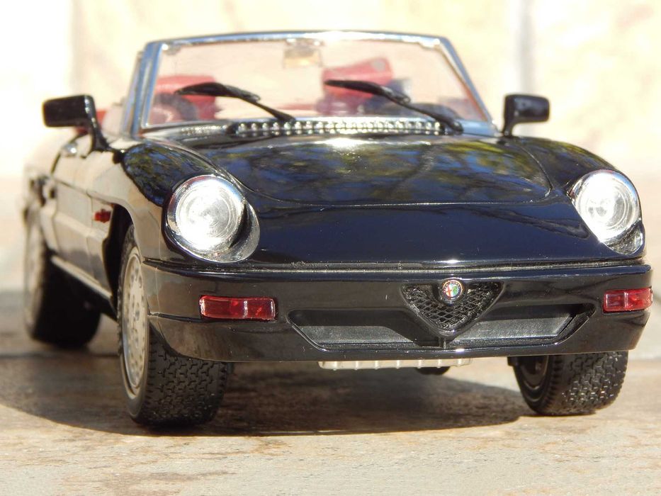 Macheta Alfa Romeo Spider IV 1990 fab Jouef Evolution Italia 1:18 uzat