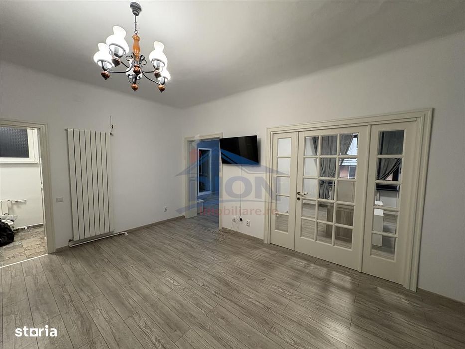 UNIVERSITATE, 3 camere, parter inalt, 61 mp, amenajat