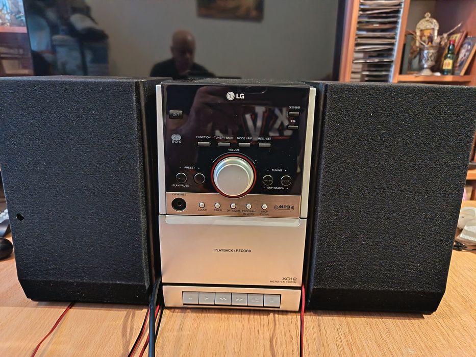 Vând combină audio LG