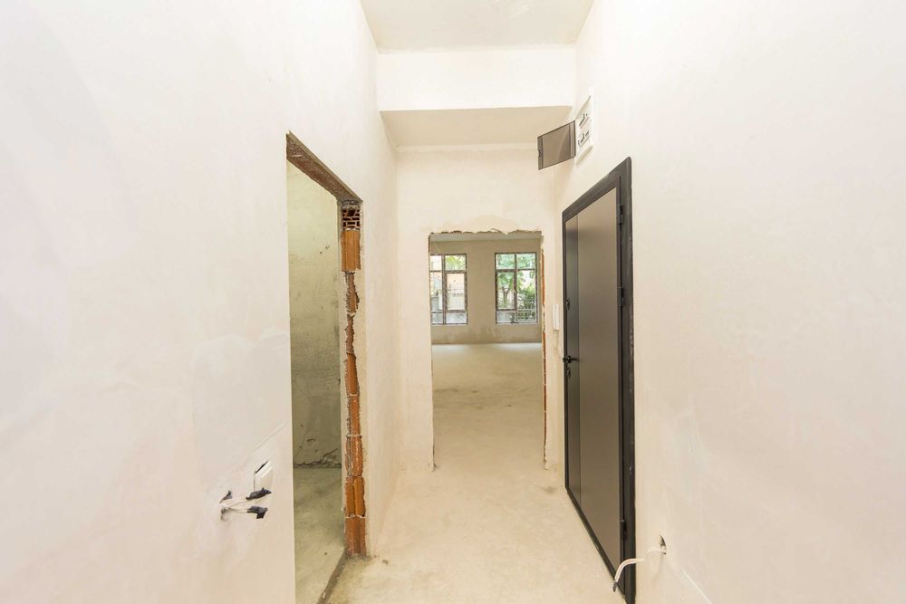 Двустаен с акт 16!