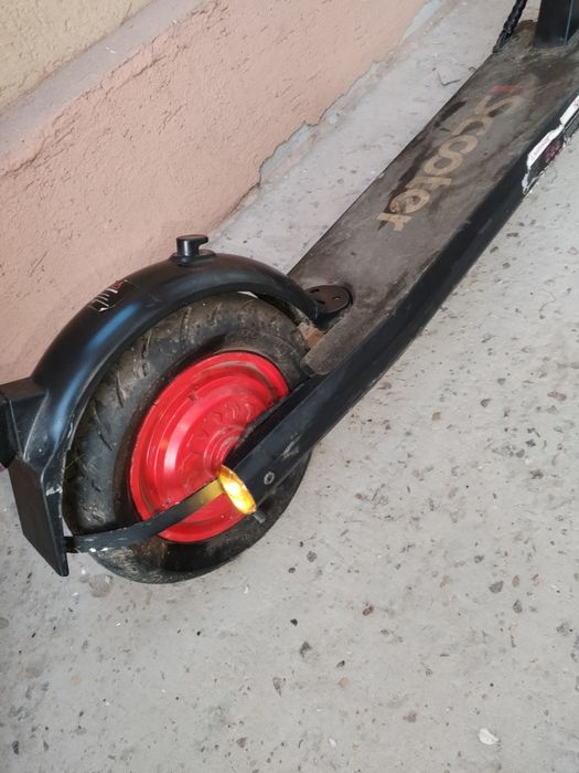 Vând trotineta electrica Iscooter