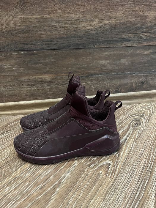 Дамски обуки Puma
