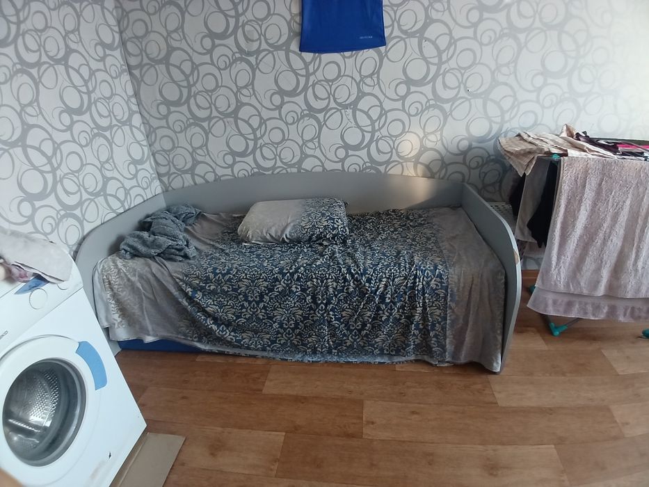 Продам шкаф со столом