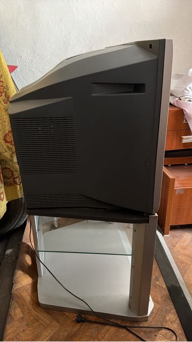 Продам телевизор