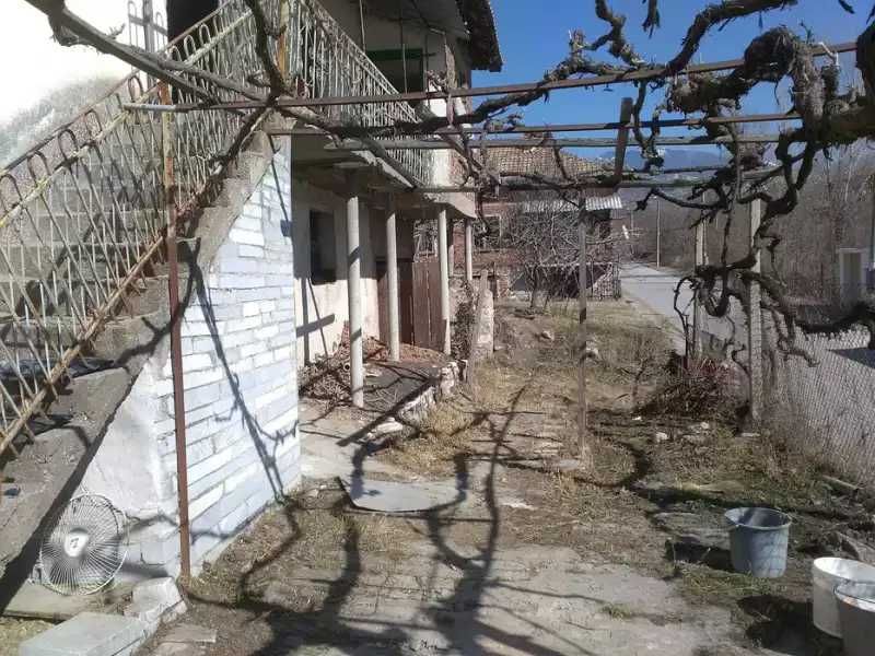 От Собственик! Двуетажна Къща с 3 спални - 28 000 €