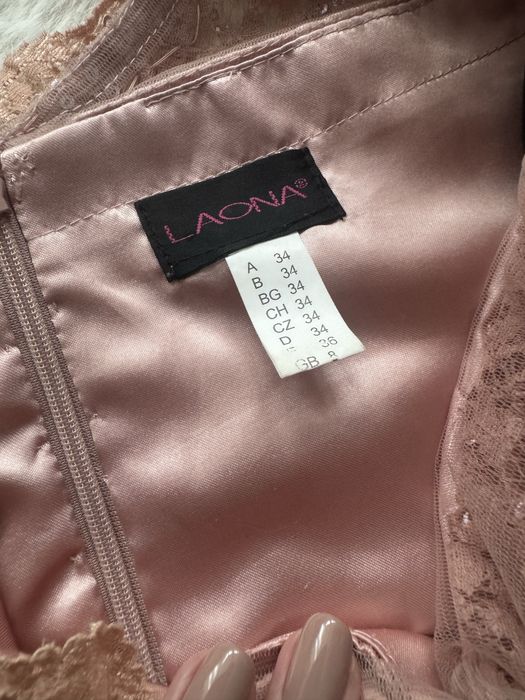 Официална рокля Laona