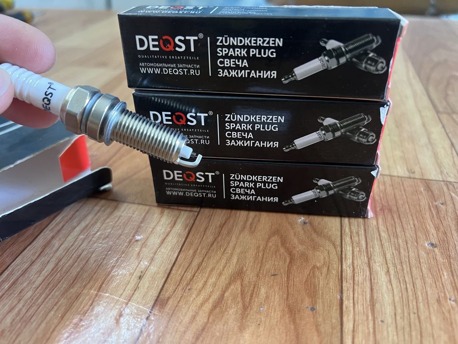 Свечи зажигания DEQST LZKR6B-10E