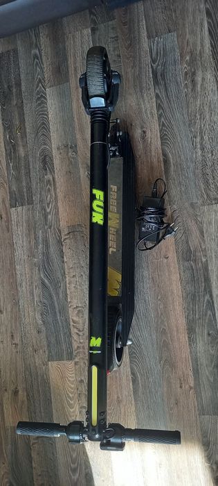 Trotineta electrica medie