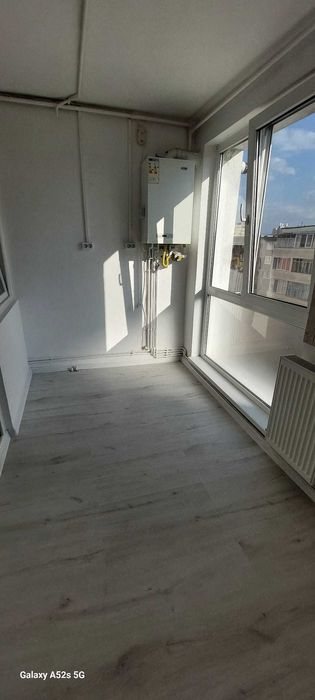 Garsoniera spatioasa Tractorul