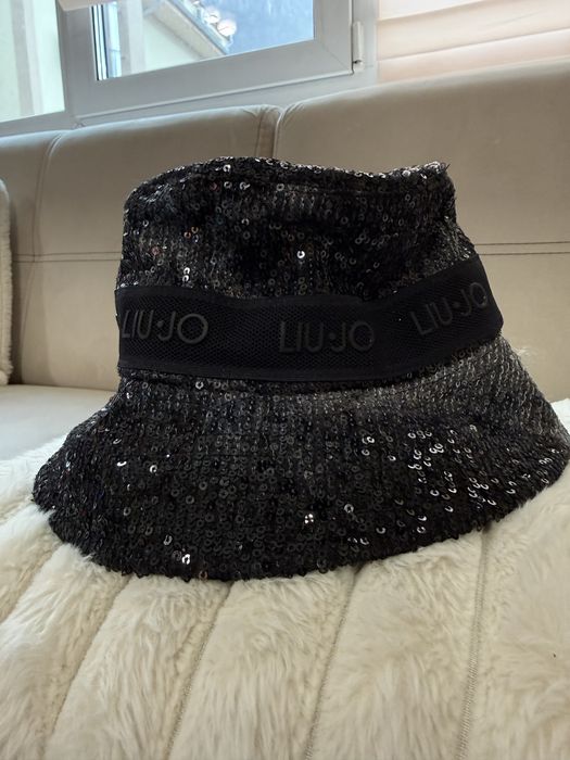 Дамска шапка Liu Jo