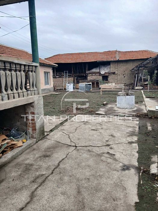 Едноетажна къща в Ръжево Конаре