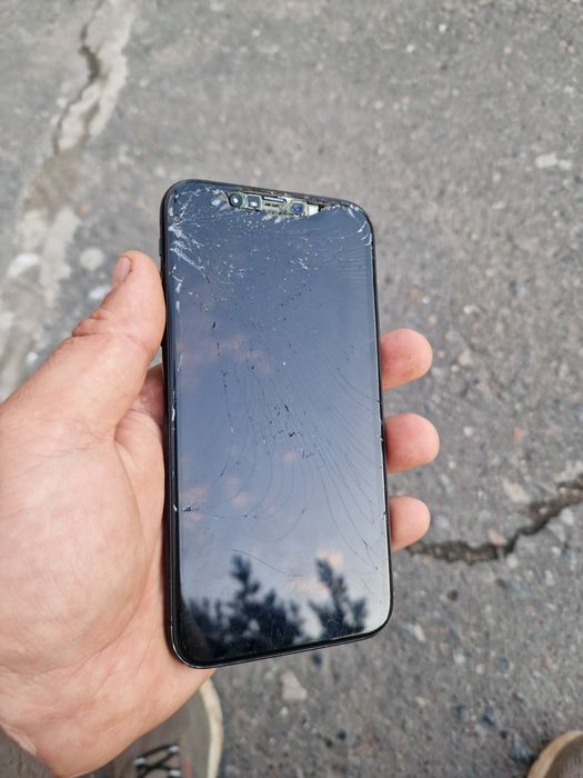 iPhone Xr 64gb продам