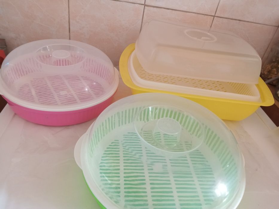 Продам хлебницы новые  и другую кухонную