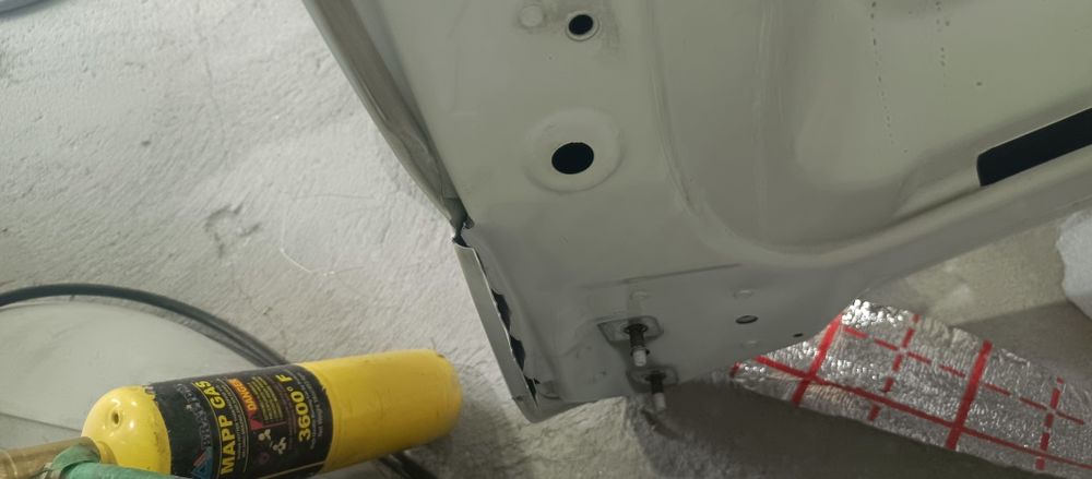 Капот кобальт есть мятина