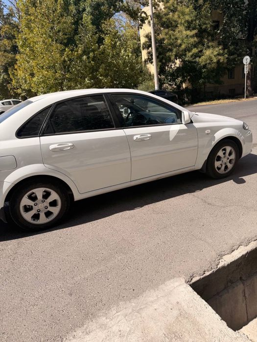 Lacetti Gentra avtomat lyukli ozimniki