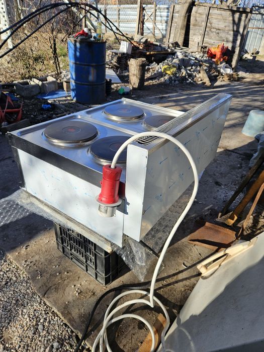 Котлони електрически 4-ка. Настолни или 2-ка. на база от земята Трифаз