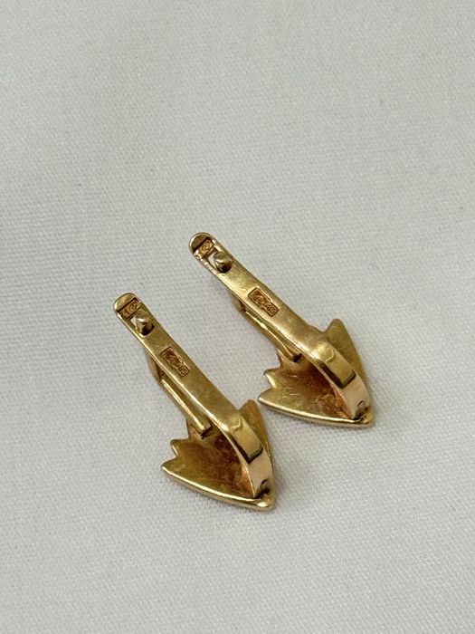 Сережки золотые лепесток