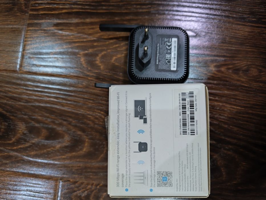 Усилитель Wi-Fi Xiaomi Mi Wi-Fi Range Extender Pro