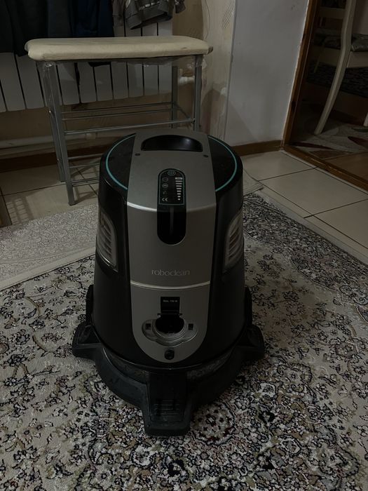 Продам моющий пылесос Roboclean aura