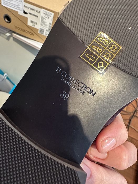 Продам женские лоферы