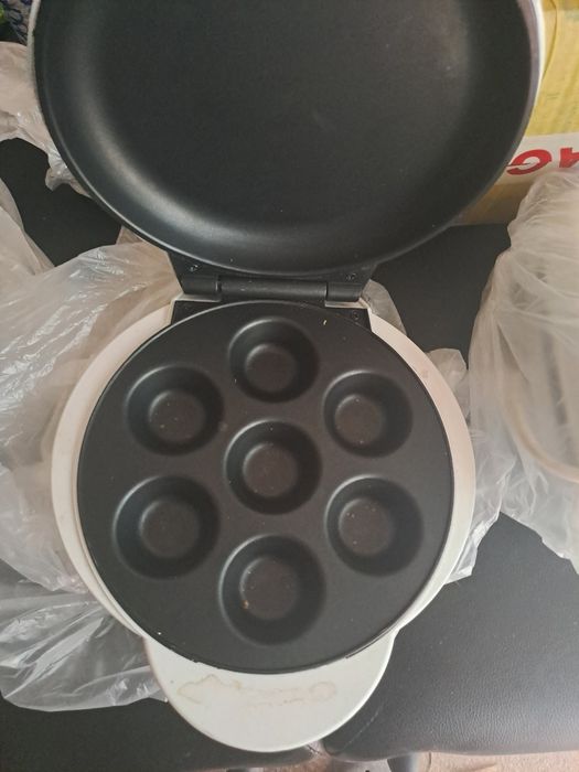 Aparat de dacut brioșe