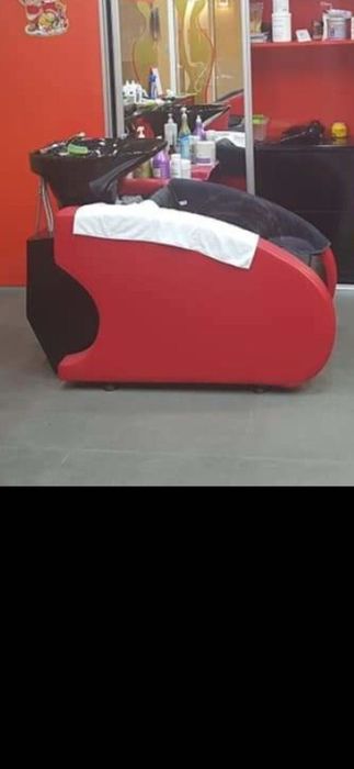 Фризьорска измивна  колона