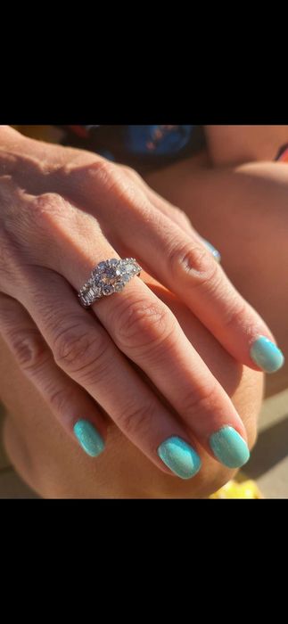 Inel superb din platina + pink diamond 0,6ct si anturaj briliante albe