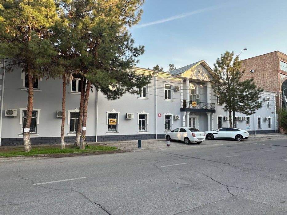 Офис 100м2 на Таффакур 57 — 3 кабинета, всё включено