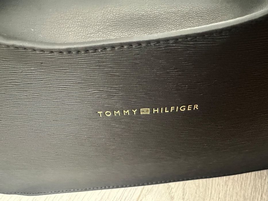 Geanta Tommy Hilfiger